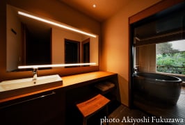 Luxury Suite with "Semi Open-Air Bath"05